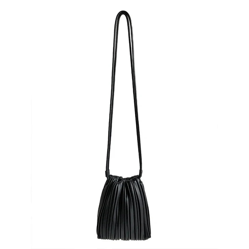 Sadie plisserad mini crossbody-väska