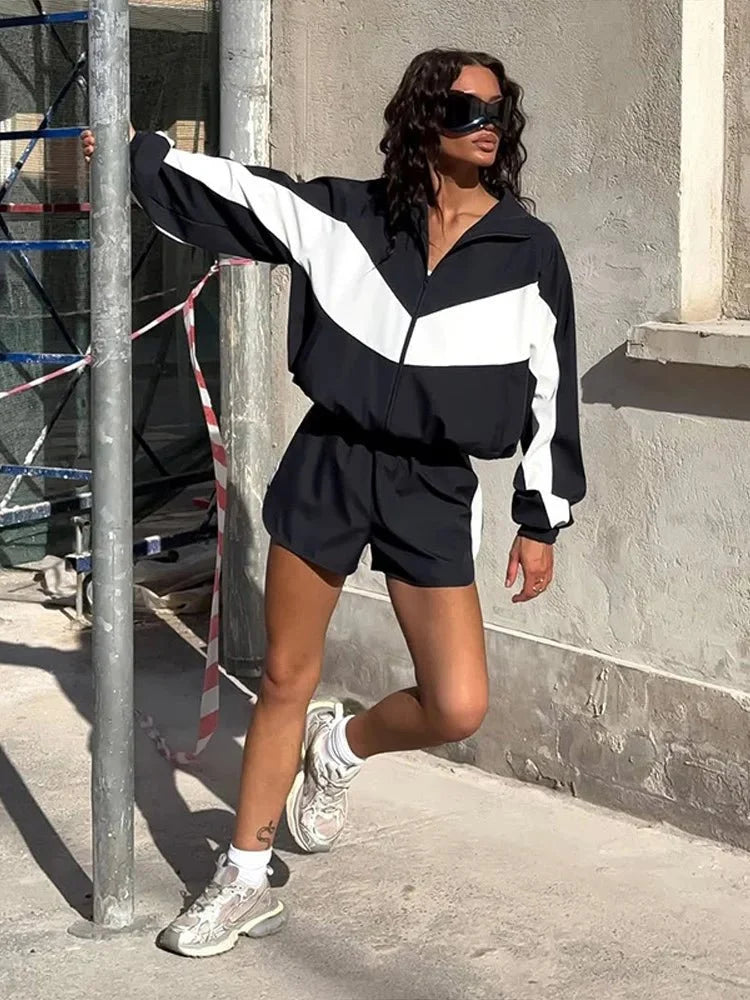 Nadia Colorblock Jacka och Shorts Sportset