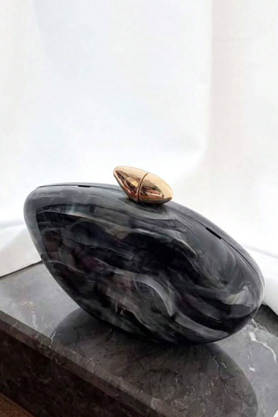 ZEYA - Miriam Shell-Shaped Acrylic Clutch