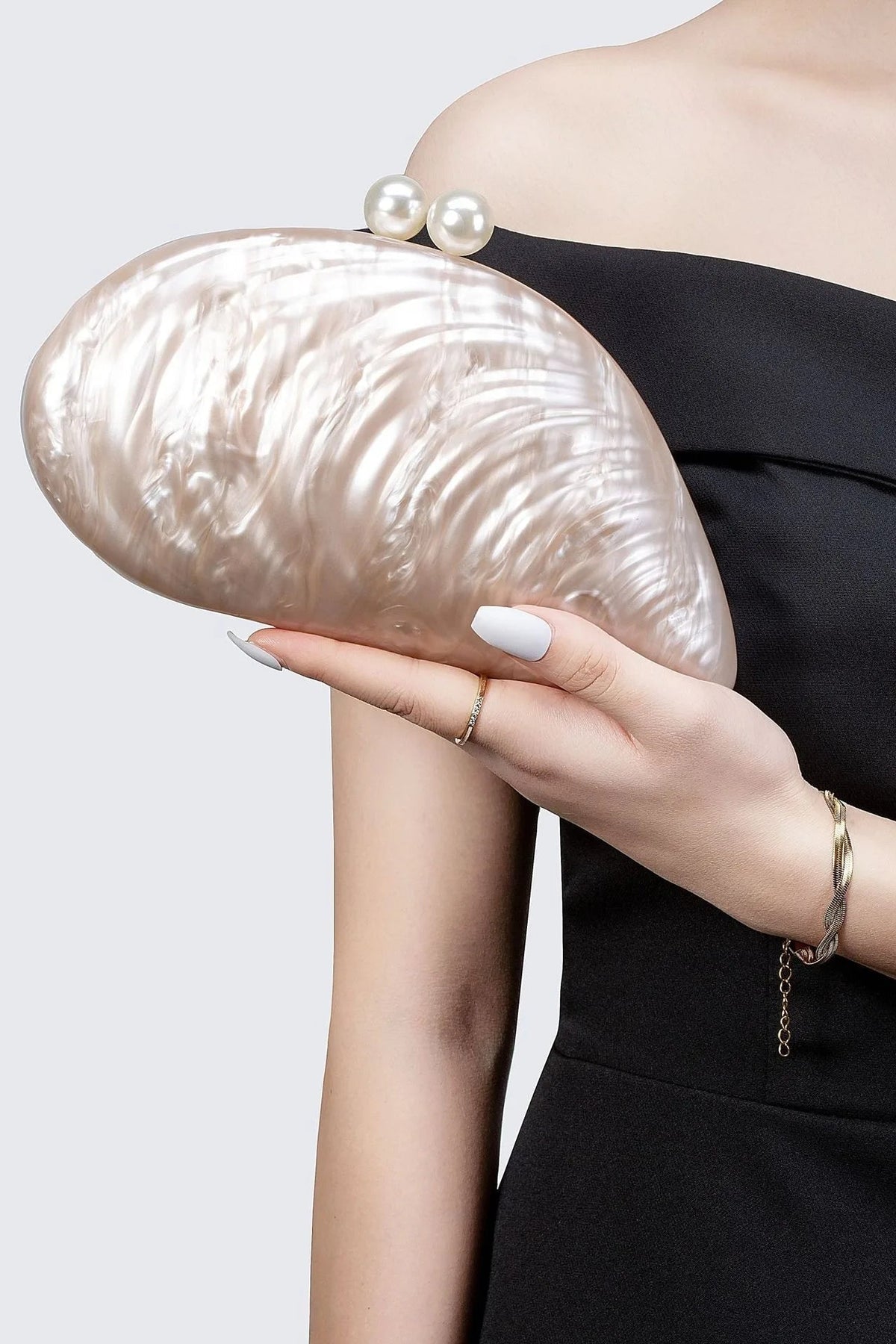 ZEYA - Sophia Shell Clutch