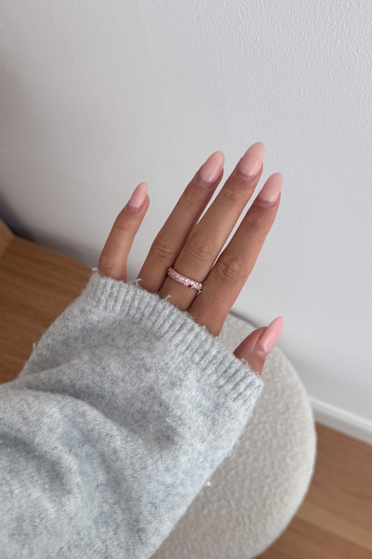 ZEYA - Valentina Gradient Rhinestone Band Ring