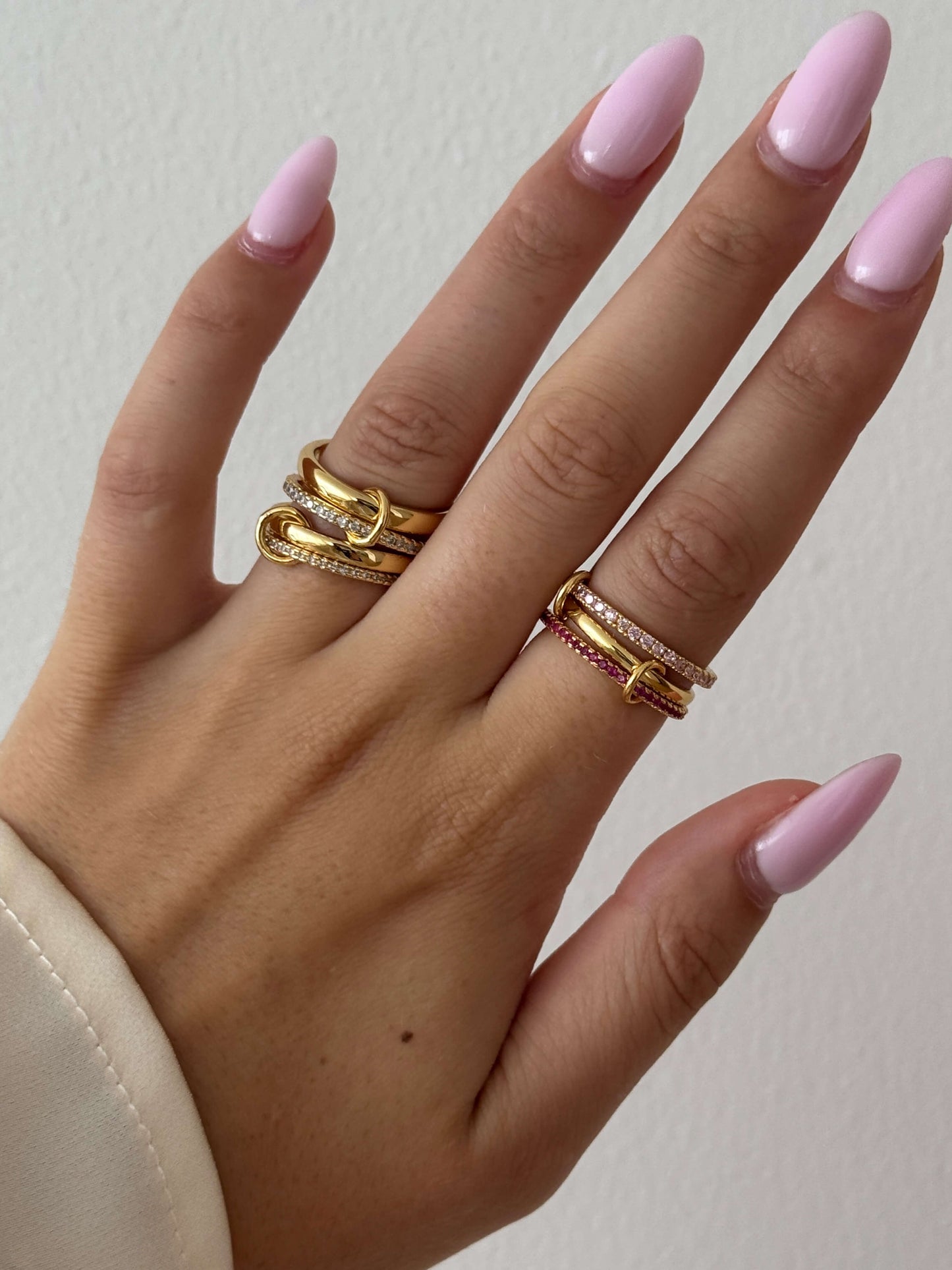 Rosy rosa strass staplad ring