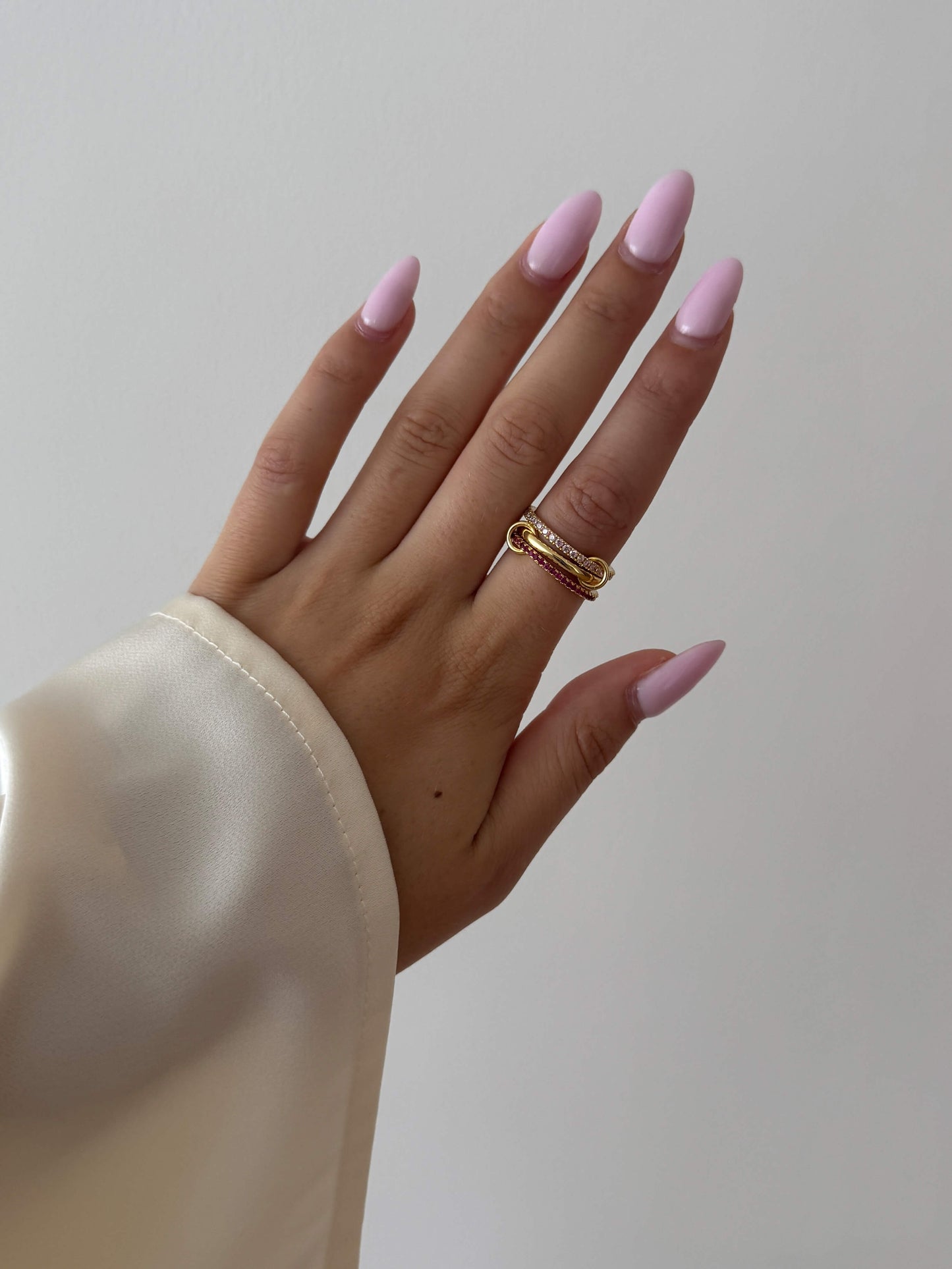 Rosy rosa strass staplad ring