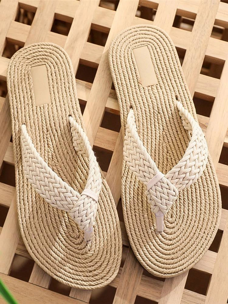 Coral Beach. Platta tofflor