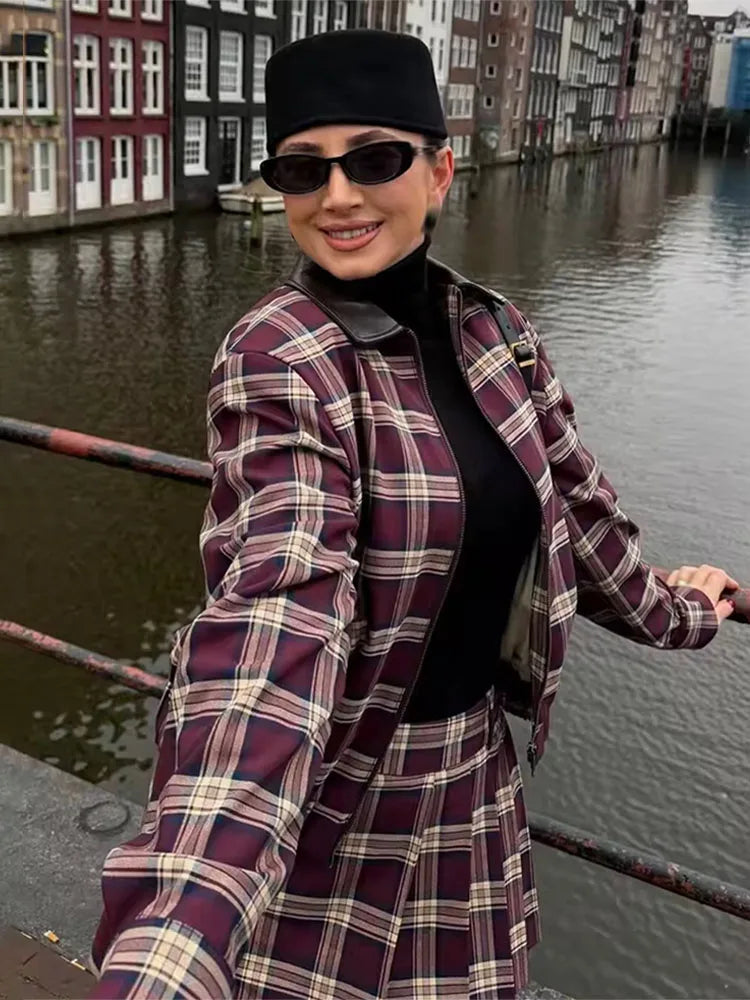 Denise Check Bomberjacka och Kjolset