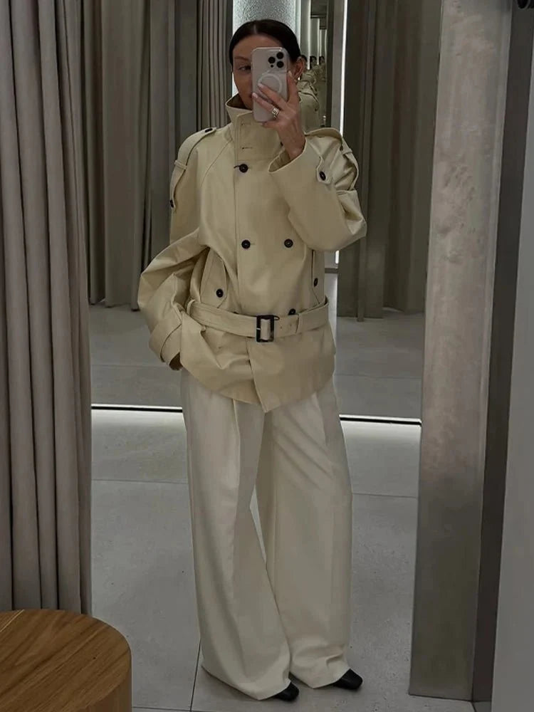 Ella Skräddarsydd Trenchcoat med Ståkrage