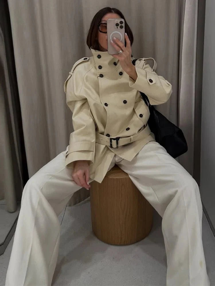 Ella Skräddarsydd Trenchcoat med Ståkrage
