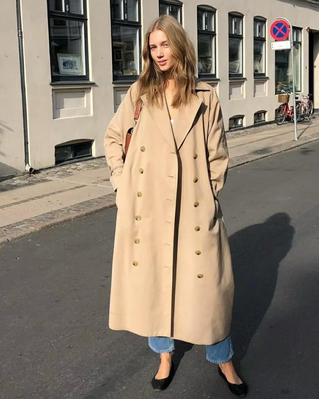 Evelyn klassisk dubbelknäppt trenchcoat