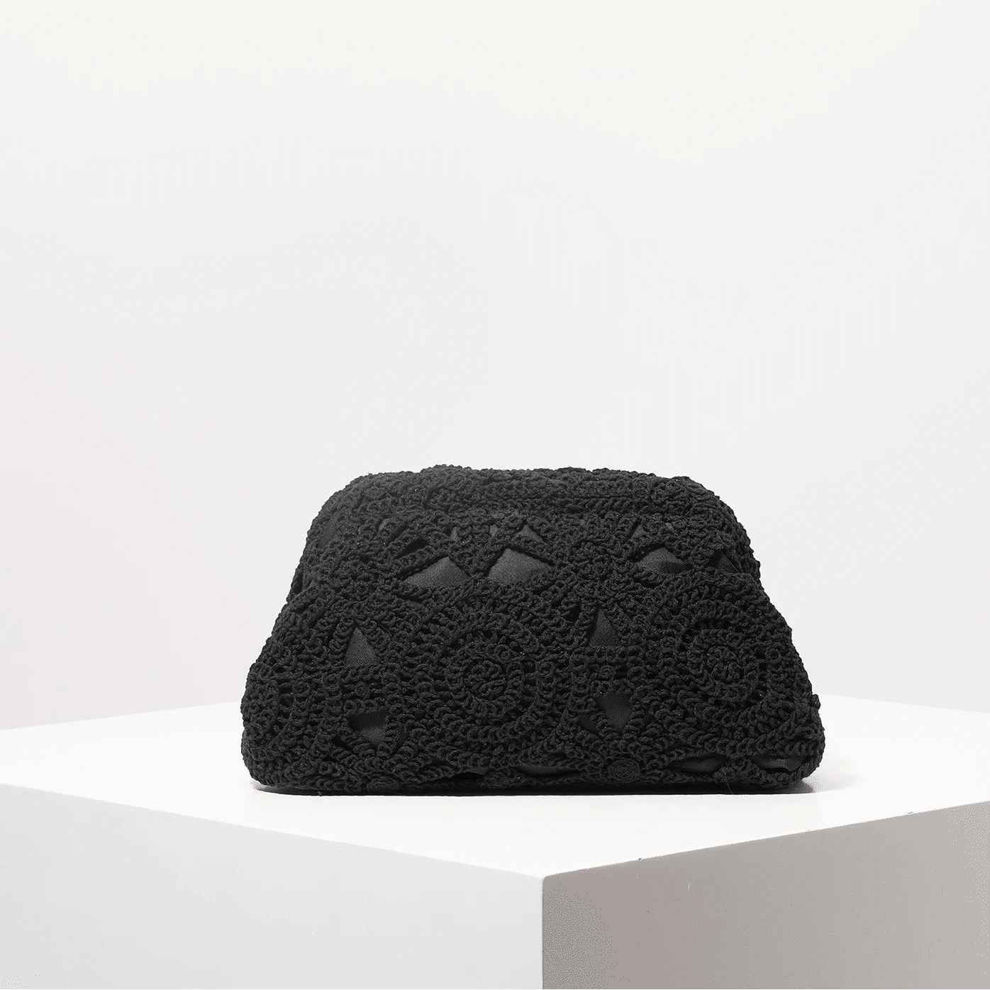 Iris Blommig Boho Clutch