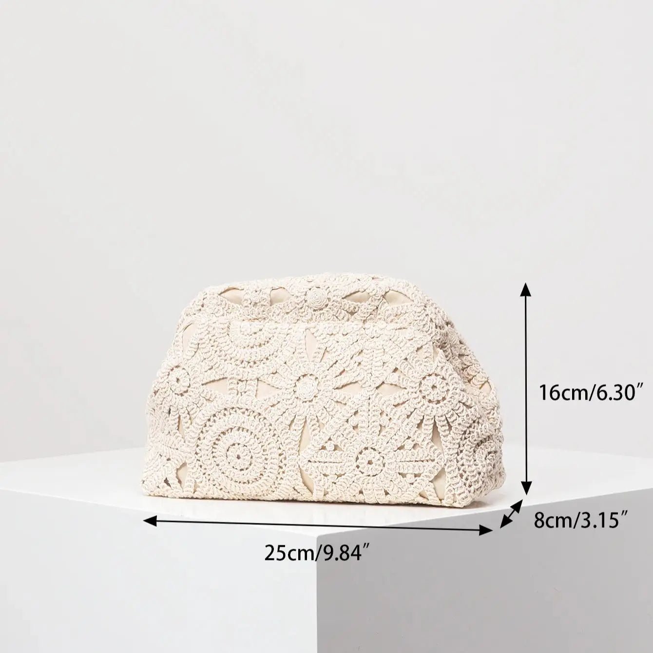 Iris Blommig Boho Clutch