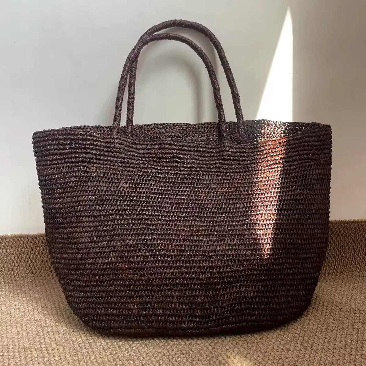 Vivienne handvävd rattan-tote