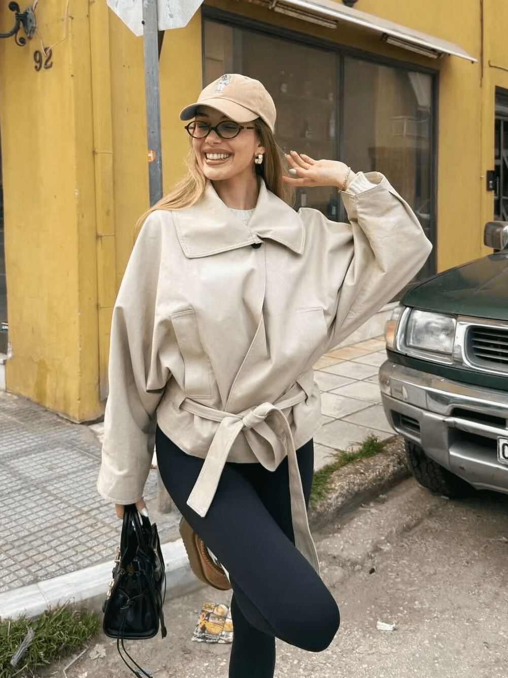 Helena Asymmetrisk Trenchcoat med Bälte