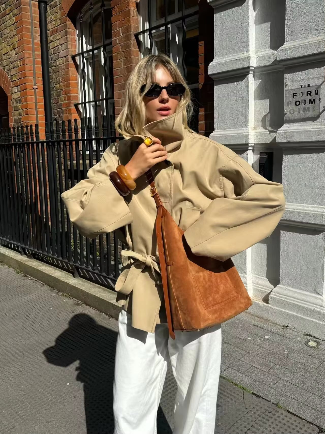 Helena Asymmetrisk Trenchcoat med Bälte