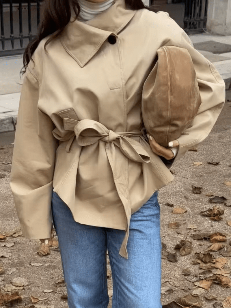 Helena Asymmetrisk Trenchcoat med Bälte