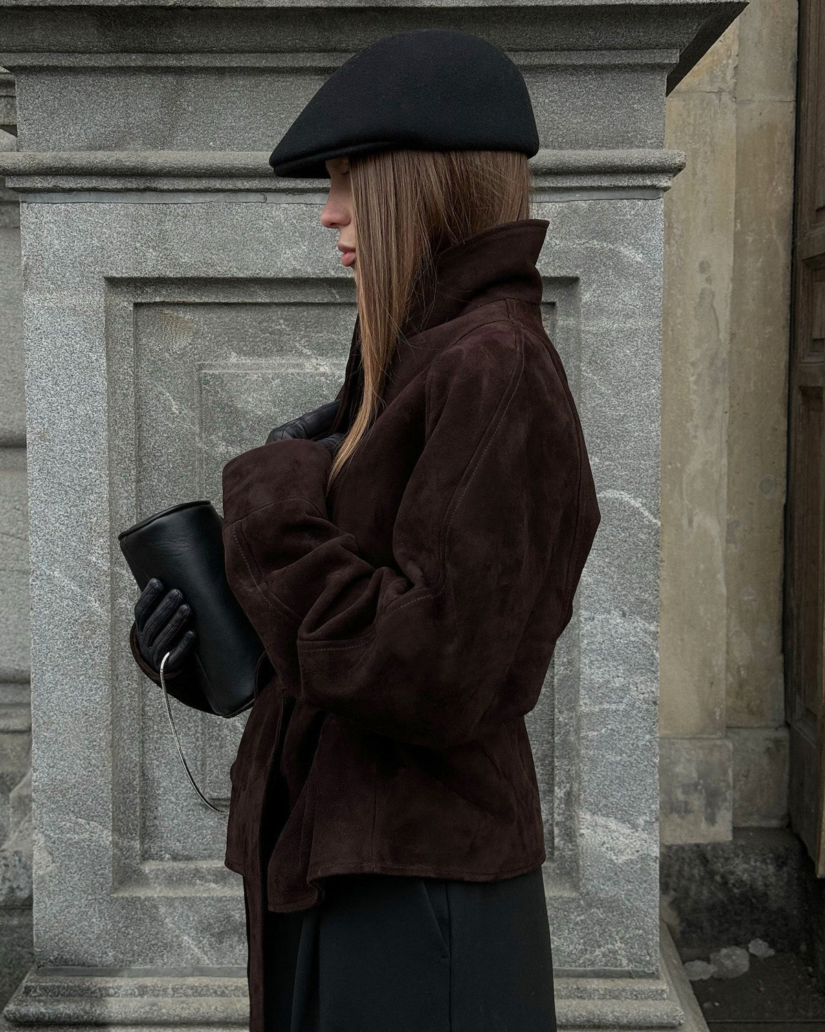 Annie trenchcoat i mocka med bälte