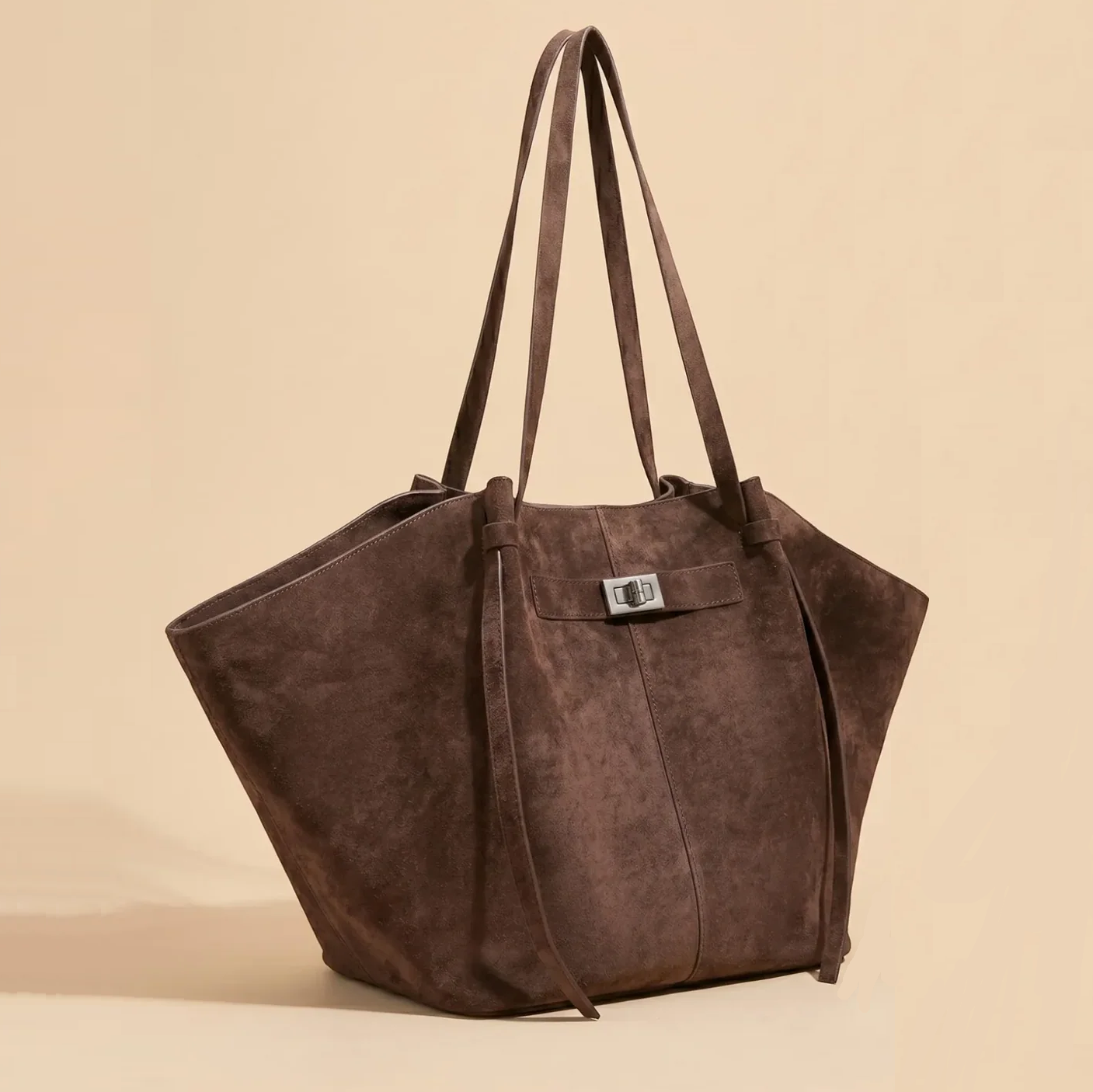 Nora Bat-Wing Toteväska i mocka