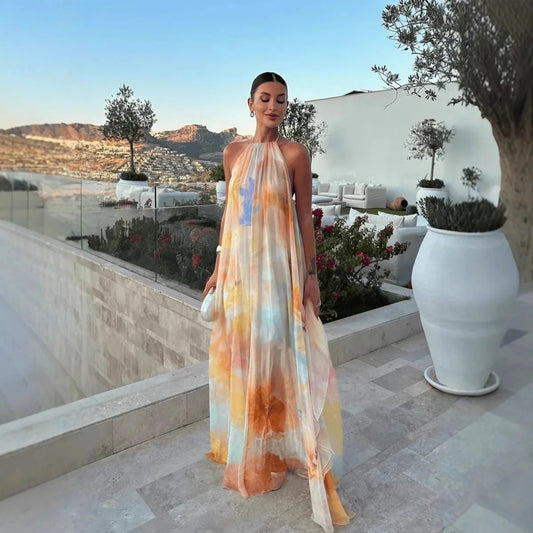 Megan maxiklänning med halterneck och snörning