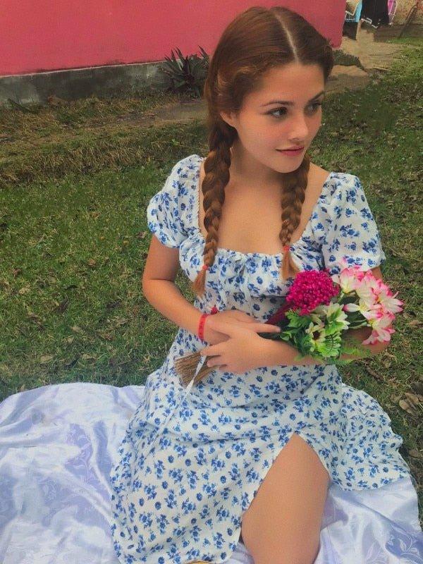 Arianna midiklänning med puffärm och blommönster