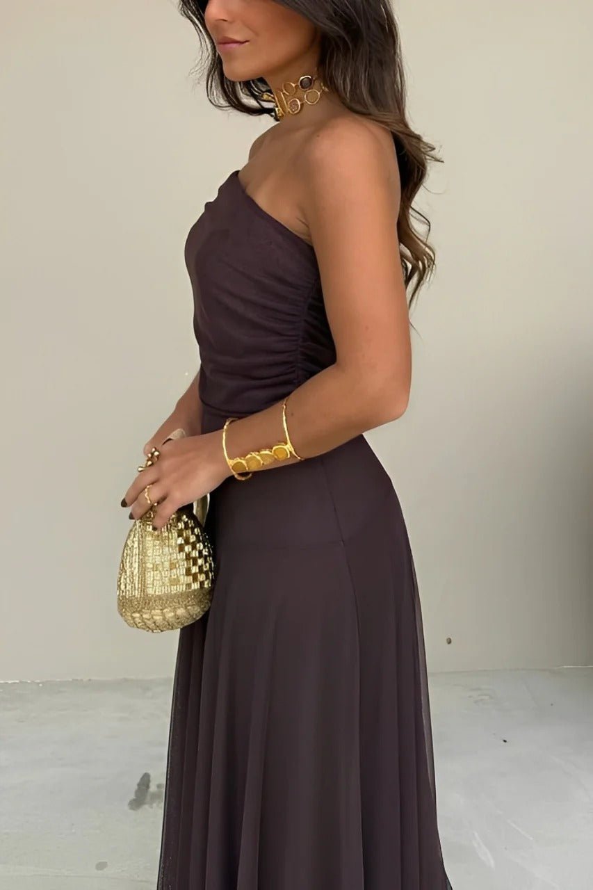 Cecile off-shoulder rynkad maxiklänning