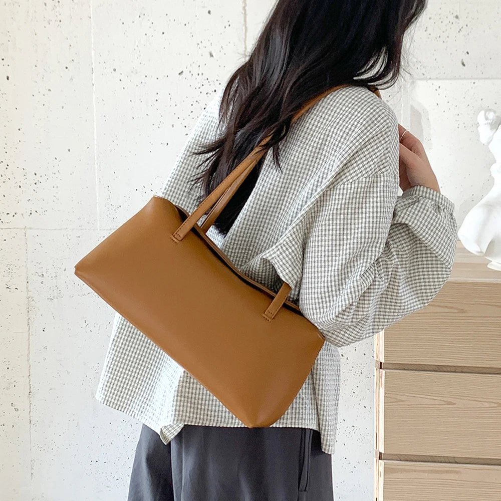 Alessia Pillow Shoulder Tote handväska