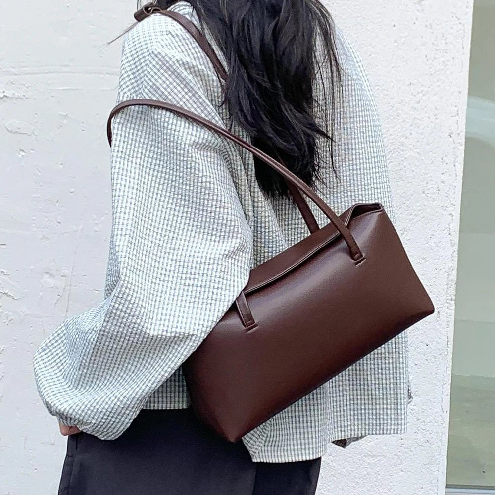 Alessia Pillow Shoulder Tote handväska