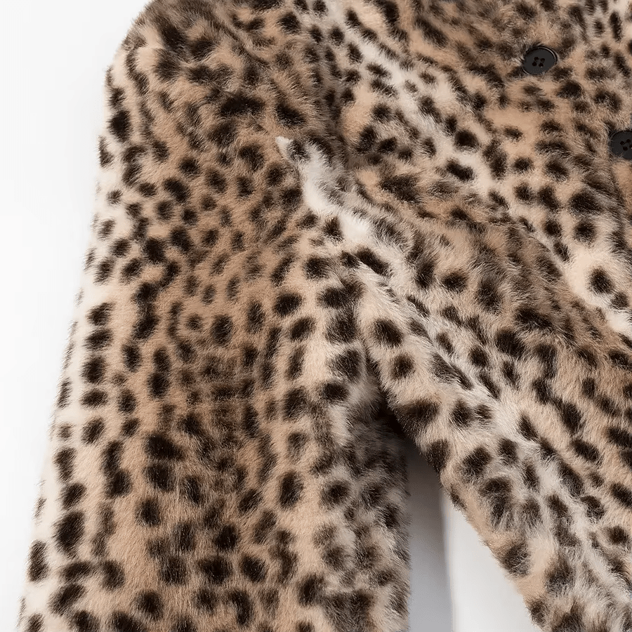 Katie Leopard jacka i fuskpäls, kort modell, leopardmönster