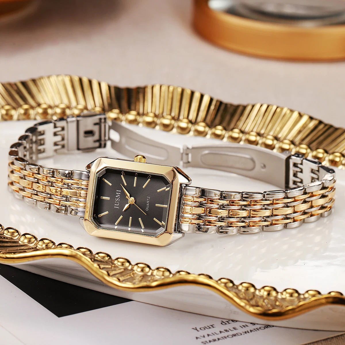 ZEYA - Aisleen Square Dial Steel Strip Quartz Watch - Stylish, Durable Timepiece