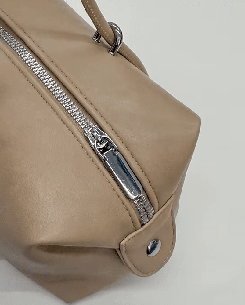 ZEYA - Amelia Boston Pillow Bag