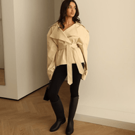Bellina kort trenchcoat med bälte