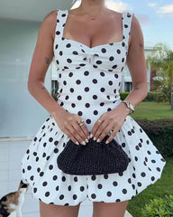Cassy prickig ballongärmad miniklänning