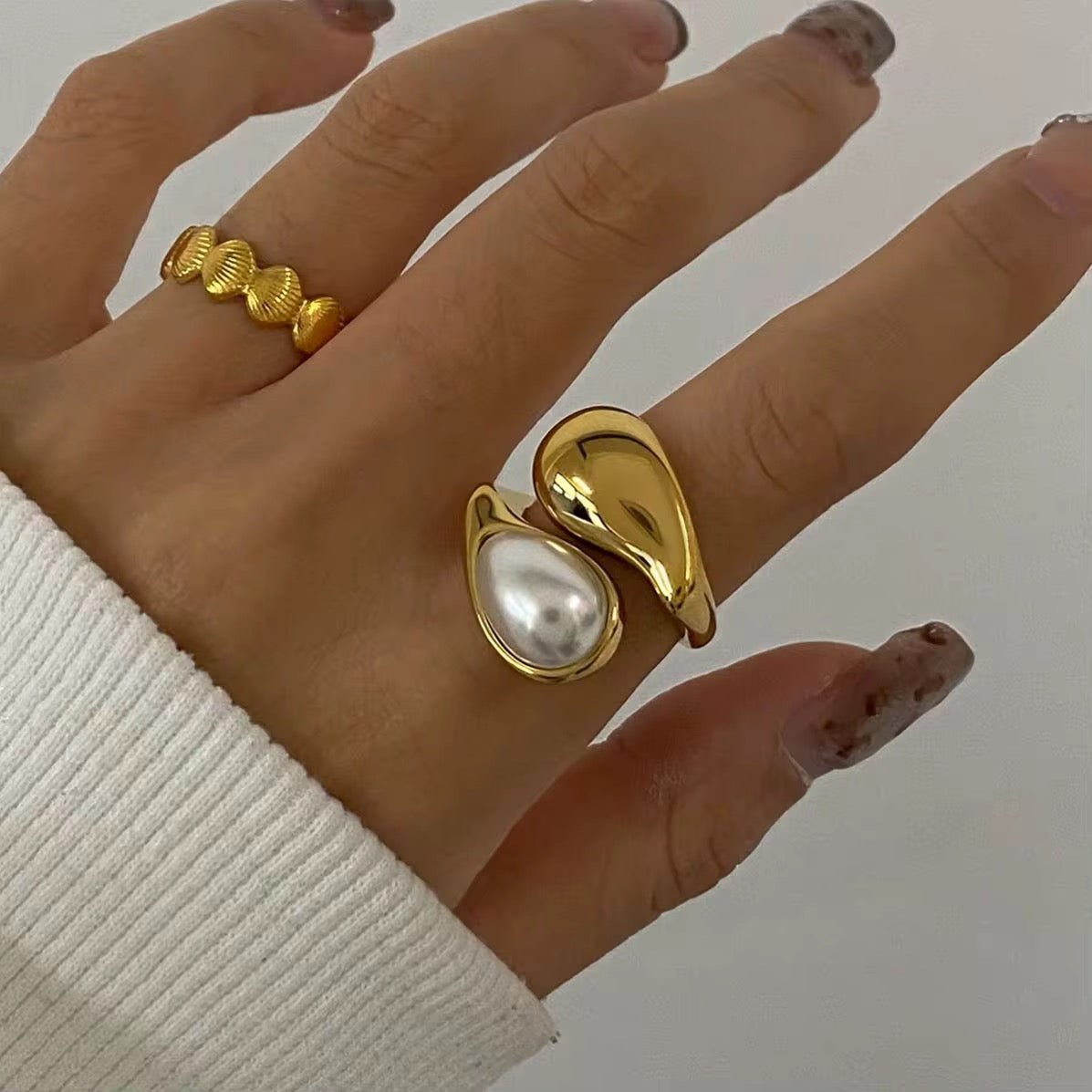 ZEYA - Dahlia Pearl Ring