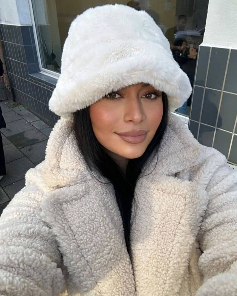 ZEYA - Eden Fluffy Bucket Hat