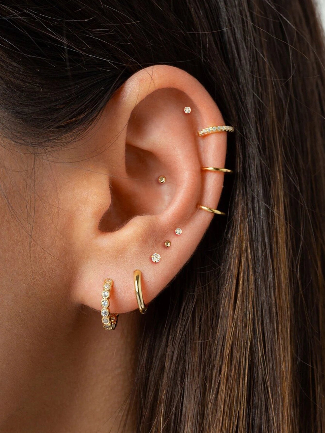 ZEYA - Emma Earrings Set - 10 Pairs of 18K Gold Hoop Earrings for Women, Lightweight & Versatile