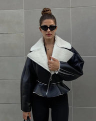 Estelle peplum bikerjacka i fuskpäls