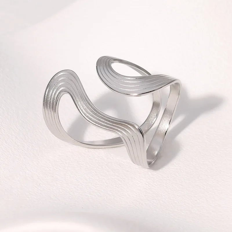 ZEYA - Kendra Asymmetrical Wave Ring