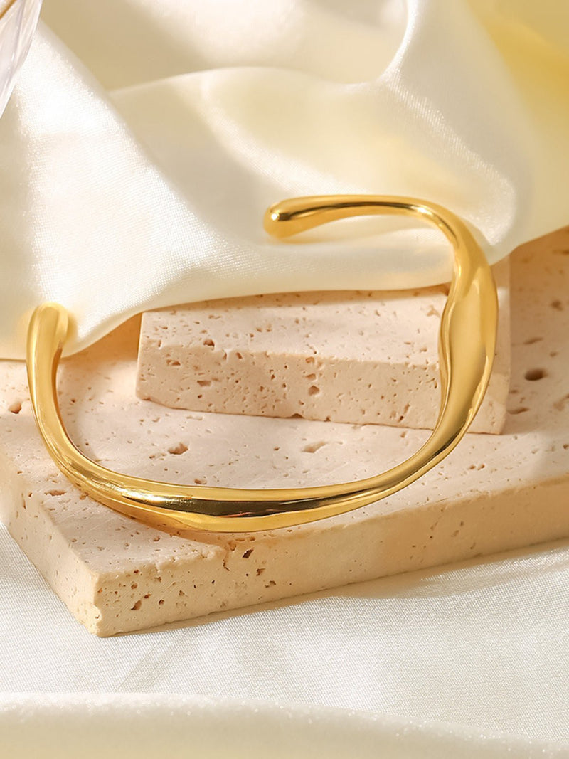 ZEYA - Lilia Open Bracelet