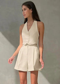 Nicole Skräddad Halter‑väst & Shorts Set