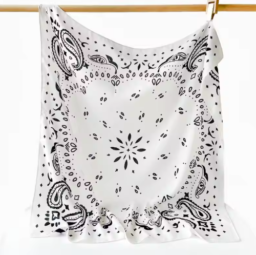 Reese Paisley Stickad Bandana Halsduk