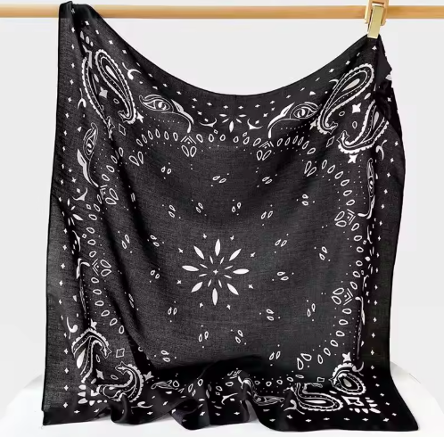 Reese Paisley Stickad Bandana Halsduk