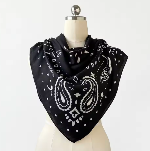 Reese Paisley Stickad Bandana Halsduk