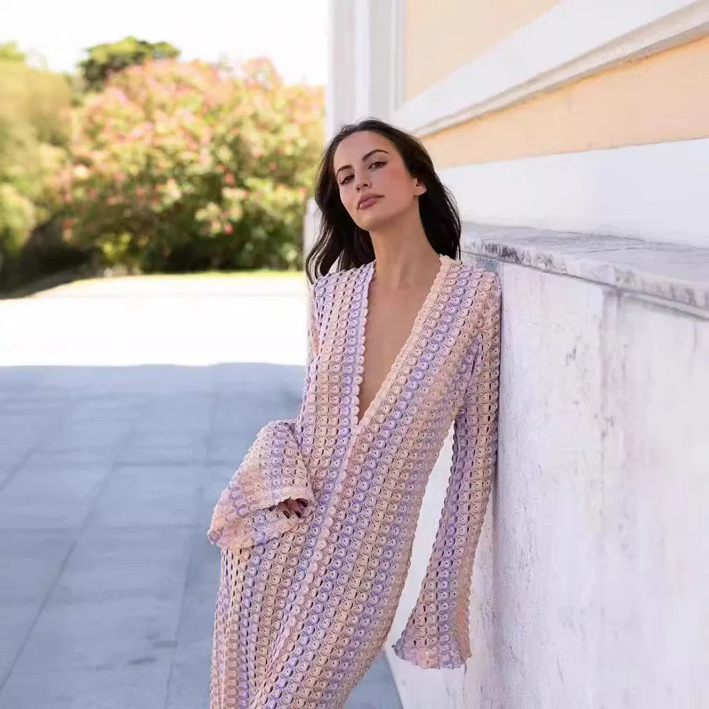 Sophia virkad randig maxiklänning med utsvängda ärmar