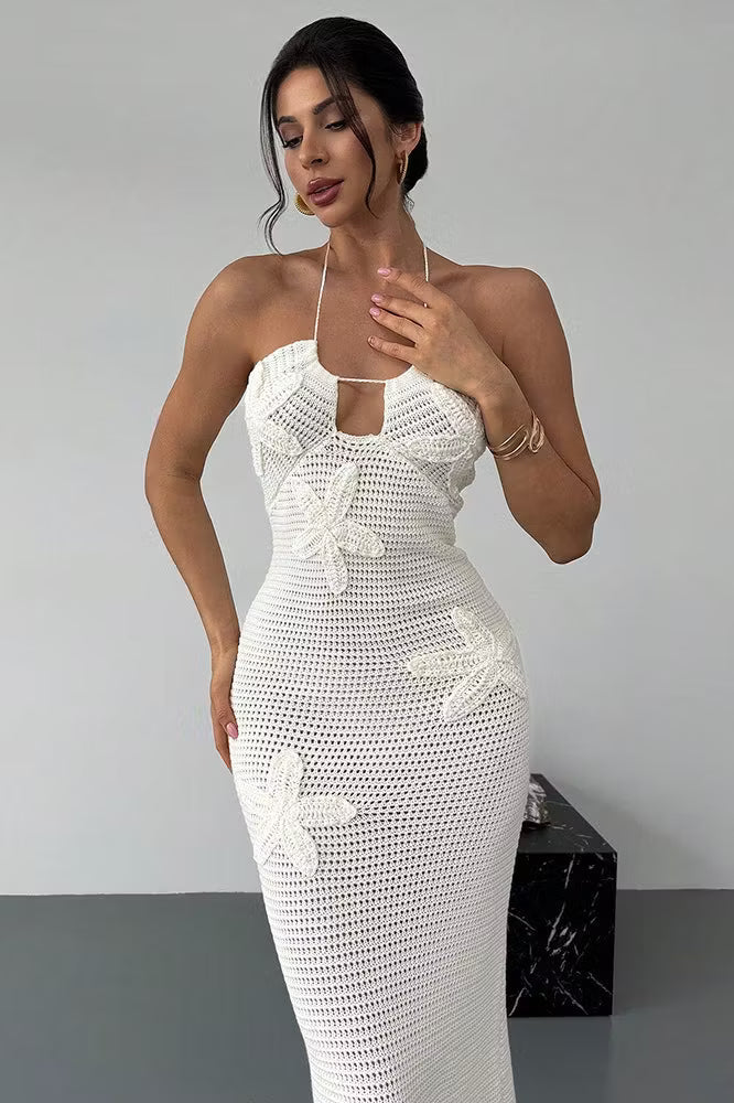 Sophie klänning med cutout och halter
