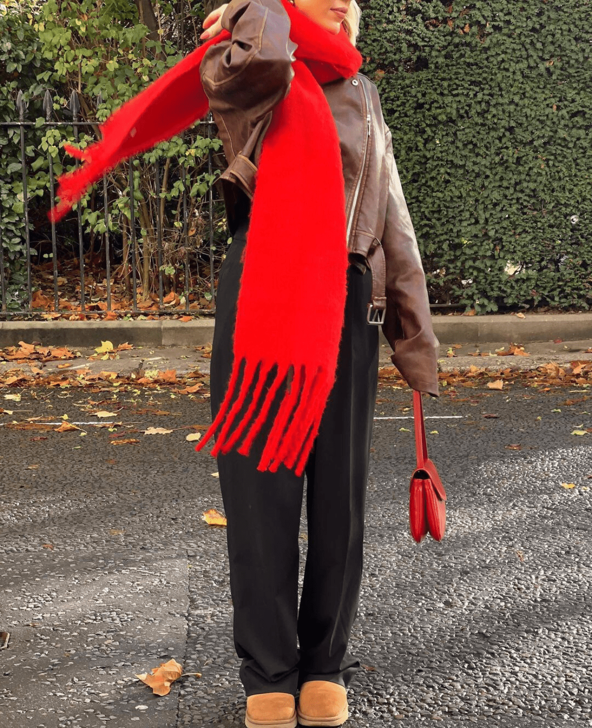 ZEYA - Thigh - Length Chunky Knit Scarf