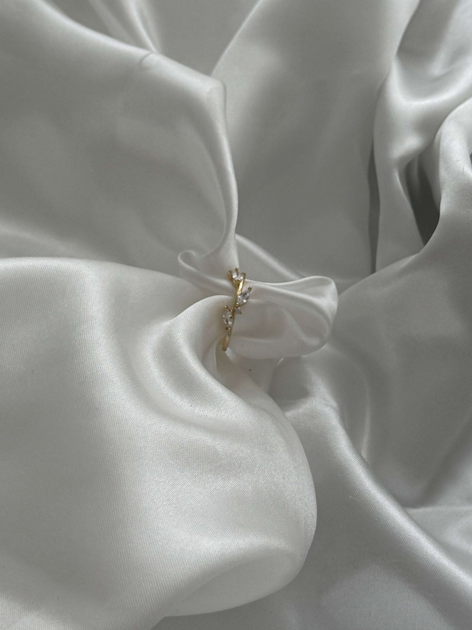 ZEYA - Vanya Ring